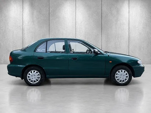Hyundai Accent 1996 photo 4