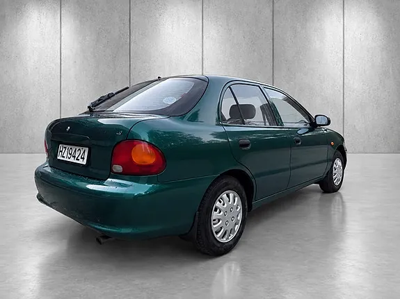 Hyundai Accent 1996 photo 5