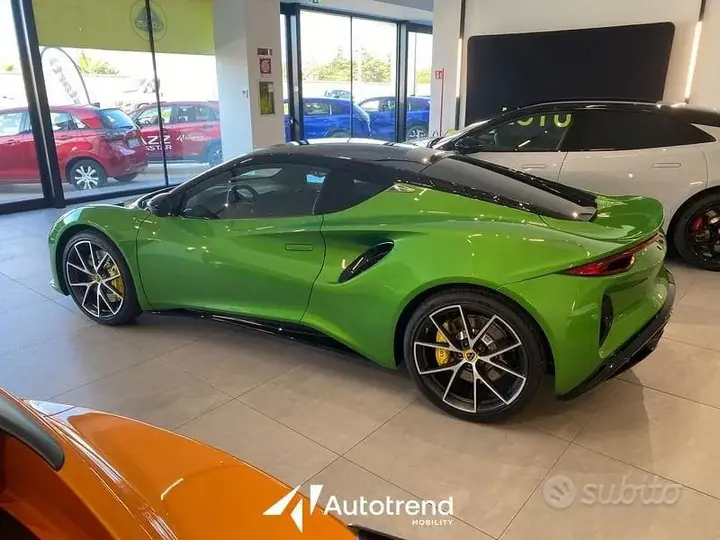Lotus Emira 2026 photo 5