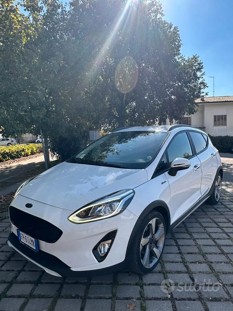Ford Fiesta 2018 photo 2