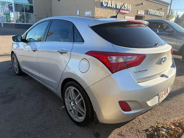 Hyundai Elantra 2013 photo 4