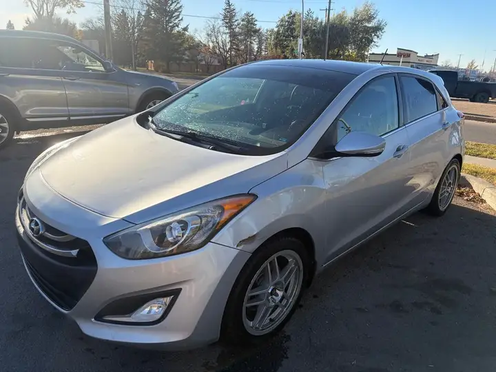 Hyundai Elantra 2013 photo 2