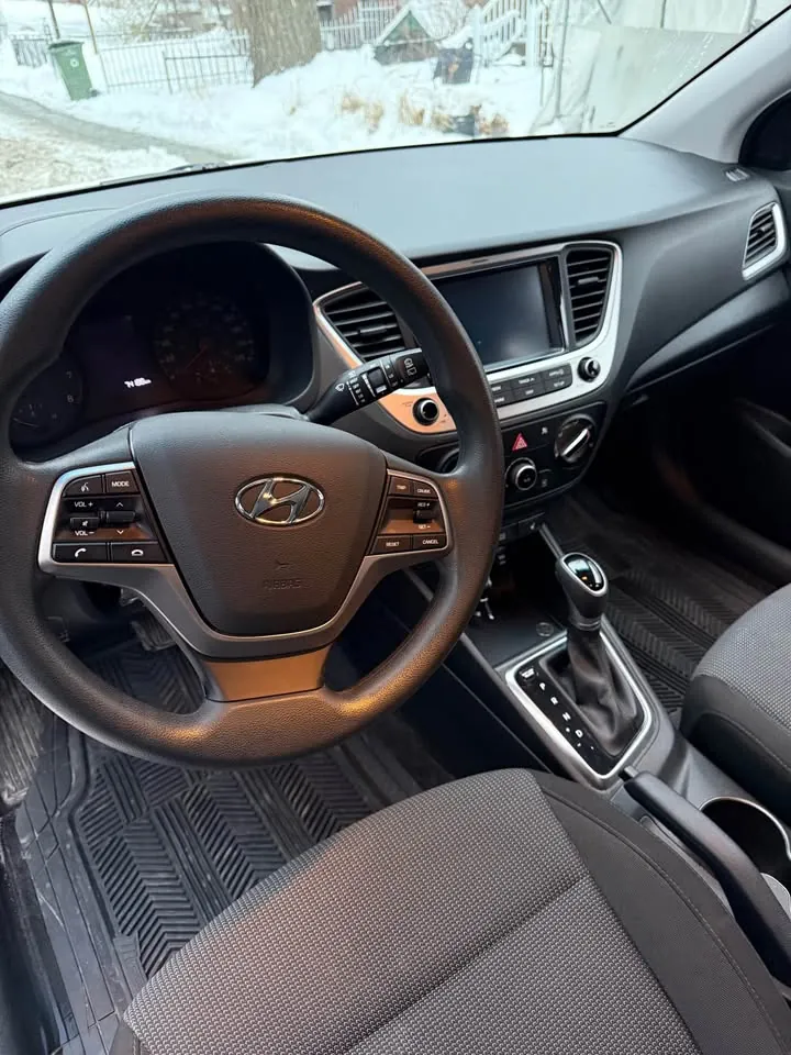 Hyundai Accent 2018 photo 5