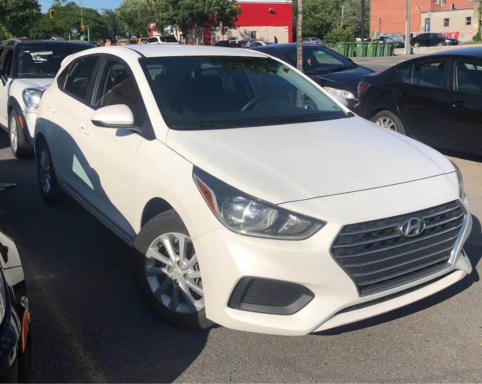 Hyundai Accent 2018 photo 3