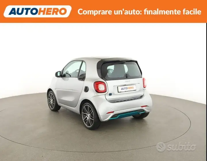 Smart Fortwo 2019 photo 4