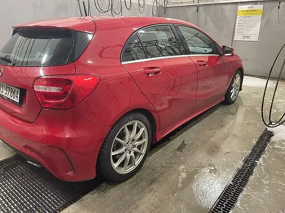Mercedes-Benz A 180 2012 photo 5