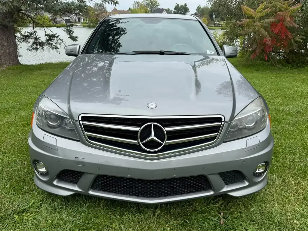 Mercedes-Benz C-Class 2011 photo 2