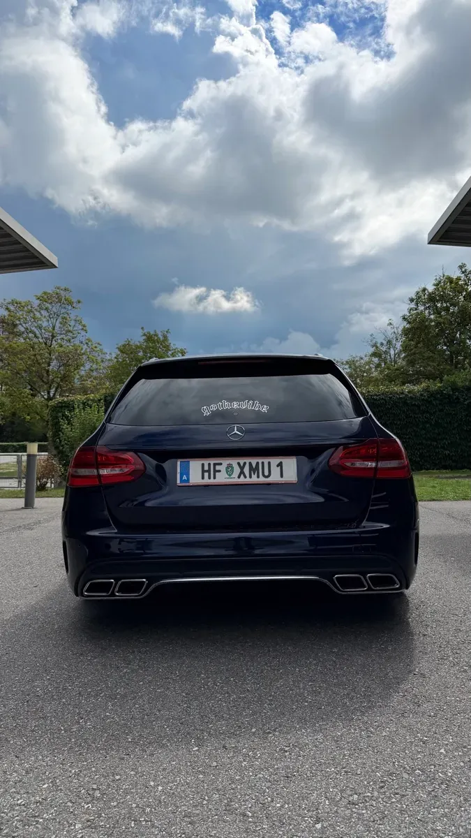 Mercedes-Benz C-Class 2018 photo 3