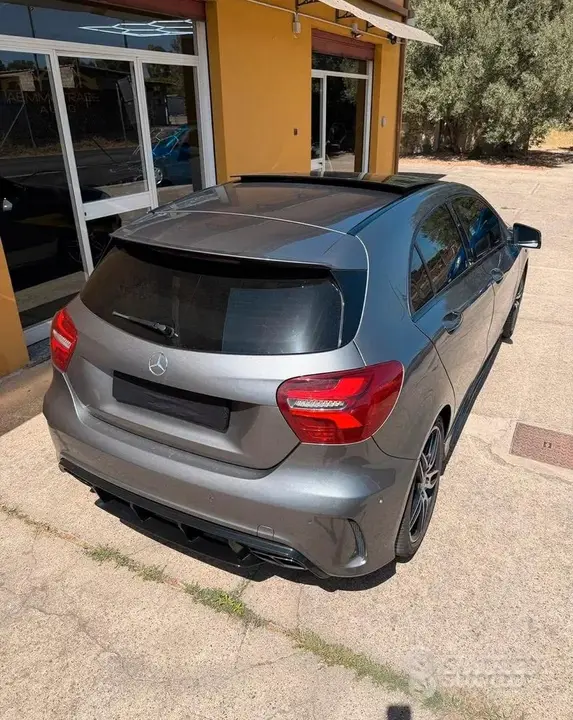 Mercedes-Benz A200D 2016 photo 4