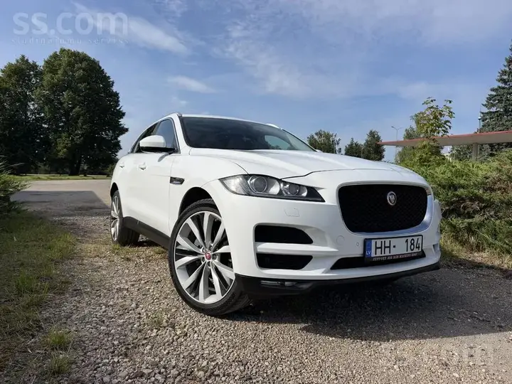 Jaguar F-Pace