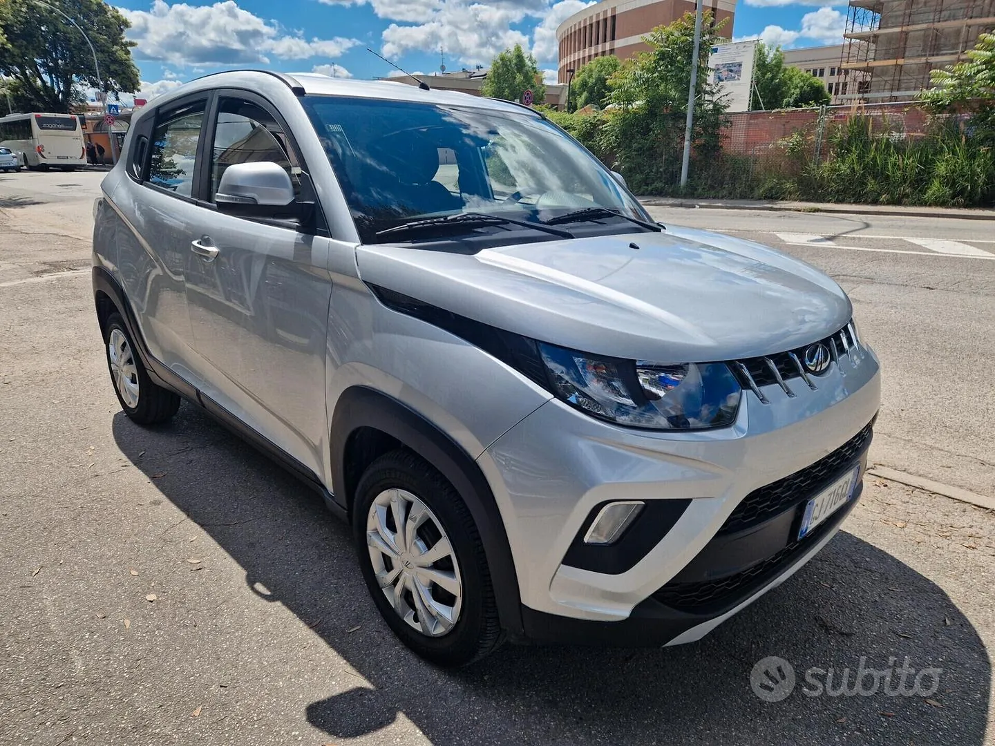 Mahindra Kuv100 2022 photo 2