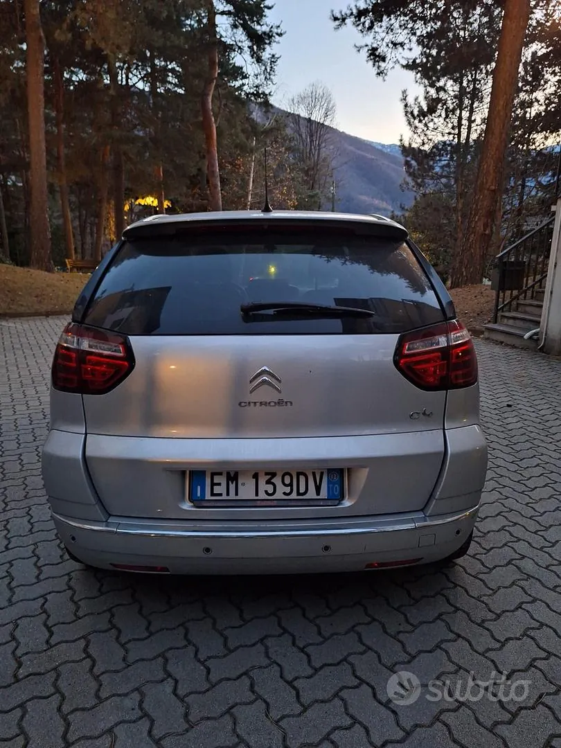 Citroen C4 Grand Picasso 2012 photo 2