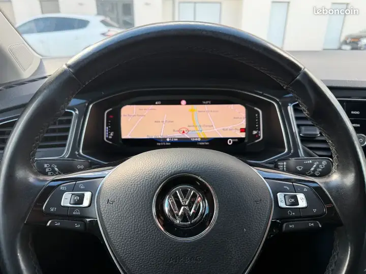 Volkswagen T-Roc 2018 photo 3