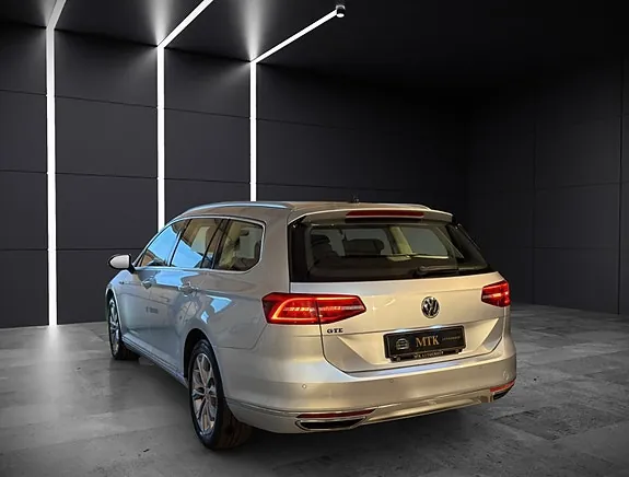 Volkswagen Passat 2018 photo 4