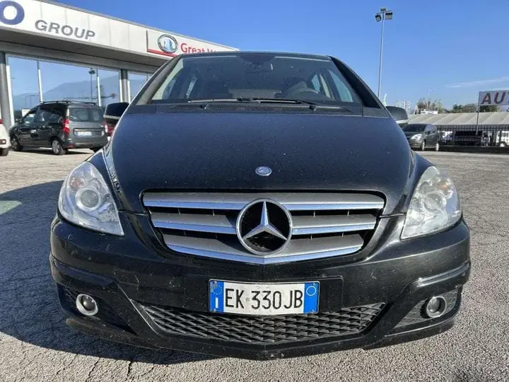 Mercedes-Benz T-Class 2011 photo 2