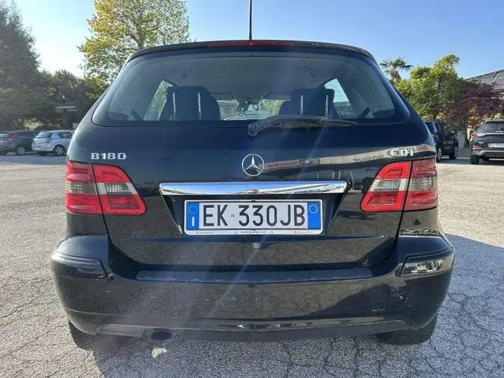 Mercedes-Benz T-Class 2011 photo 4