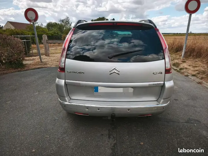 Citroen C4 Picasso 2008 photo 2