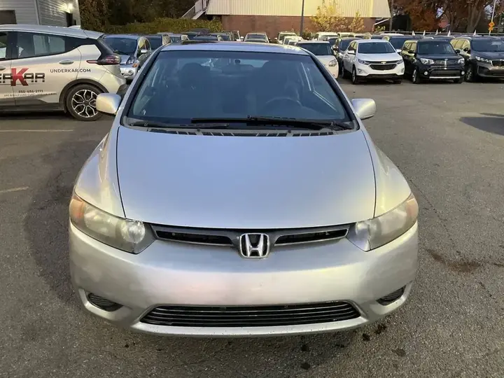 Honda Civic 2008 photo 4