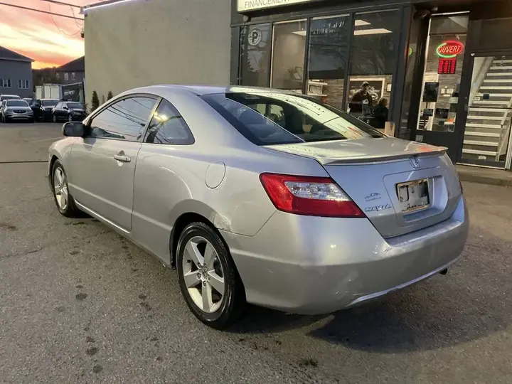 Honda Civic 2008 photo 5
