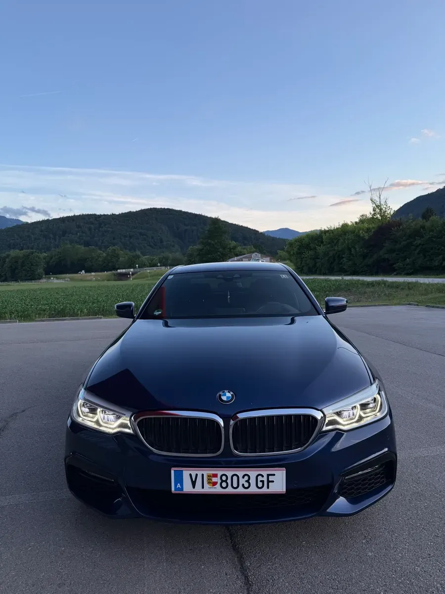 BMW 5 Series 2017 photo 2