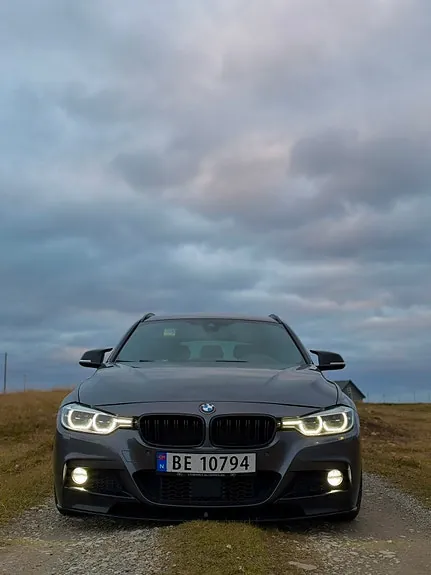 BMW 330I 2017 photo 3