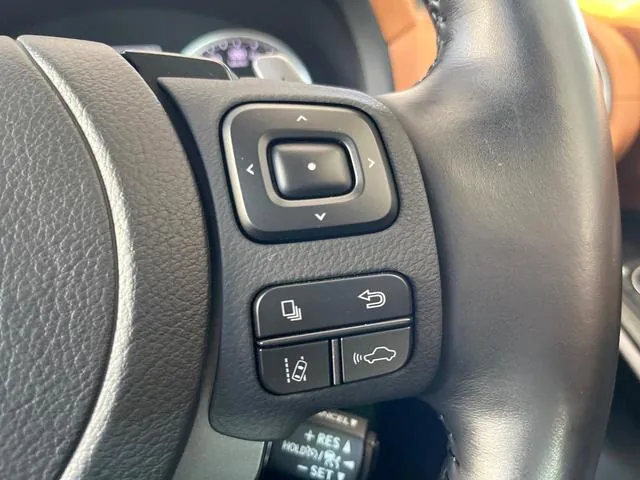 Lexus Is 2021 photo 4