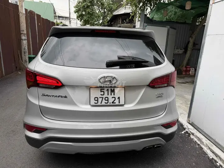 Hyundai Santa Fe 2016 photo 2