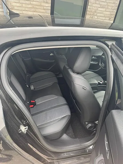 Peugeot 208 2020 photo 3
