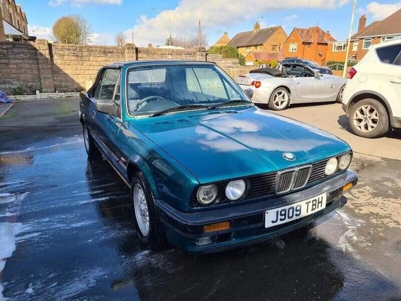BMW 3 Series 1992 photo 3