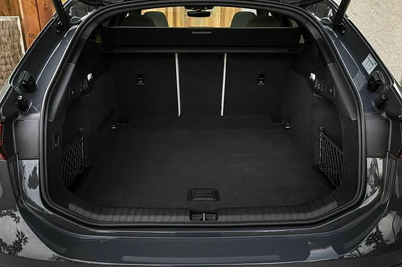 Audi A6 E-Tron 2026 photo 5