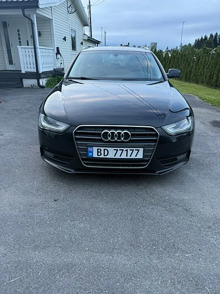 Audi A4 2013 photo 2