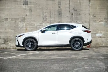 Lexus Nx 450H+ 2026 photo 4