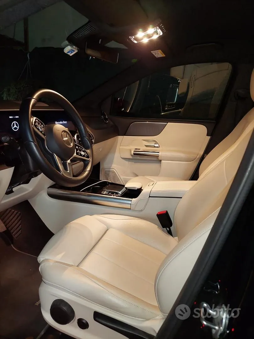 Mercedes-Benz C-Class 2019 photo 5