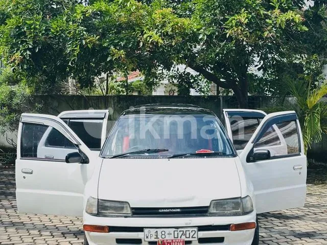 Daihatsu Charade 1998 photo 4