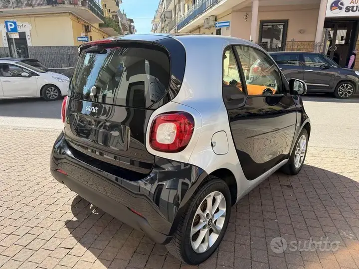 Smart Fortwo 2017 photo 5