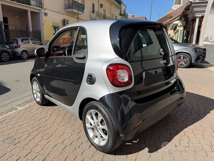Smart Fortwo 2017 photo 4