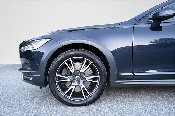 Volvo V90 Cross Country 2017 photo 4