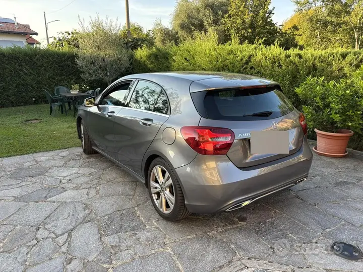 Mercedes-Benz A-Class 2017 photo 2