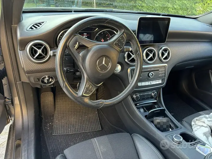 Mercedes-Benz A-Class 2017 photo 5