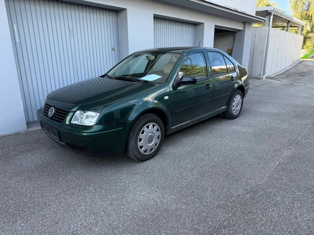 Volkswagen Bora 2000 photo 2