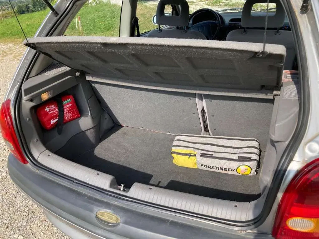 Opel Corsa 1997 photo 3