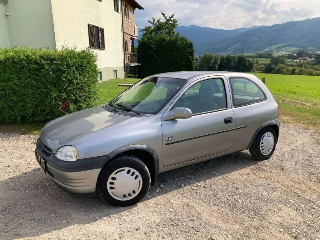 Opel Corsa 1997 photo 2