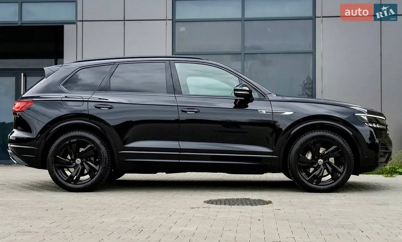 Volkswagen Touareg 2022 photo 2