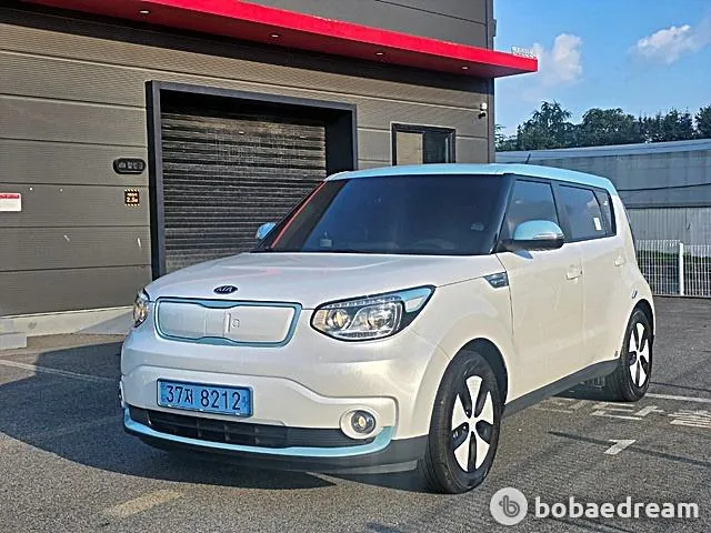Kia Soul Ev 2018 photo 2