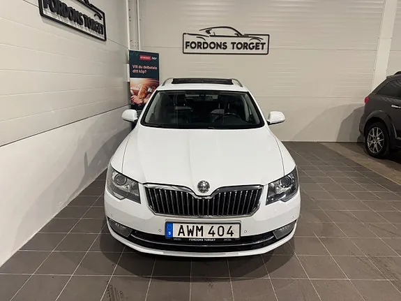 Skoda Superb 2015 photo 2