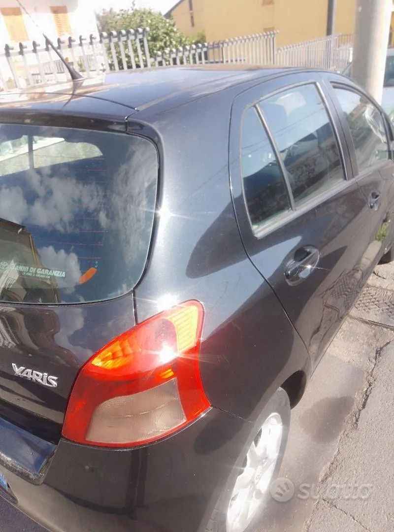 Toyota Yaris 2006 photo 4
