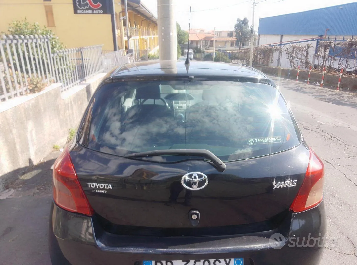 Toyota Yaris 2006 photo 2