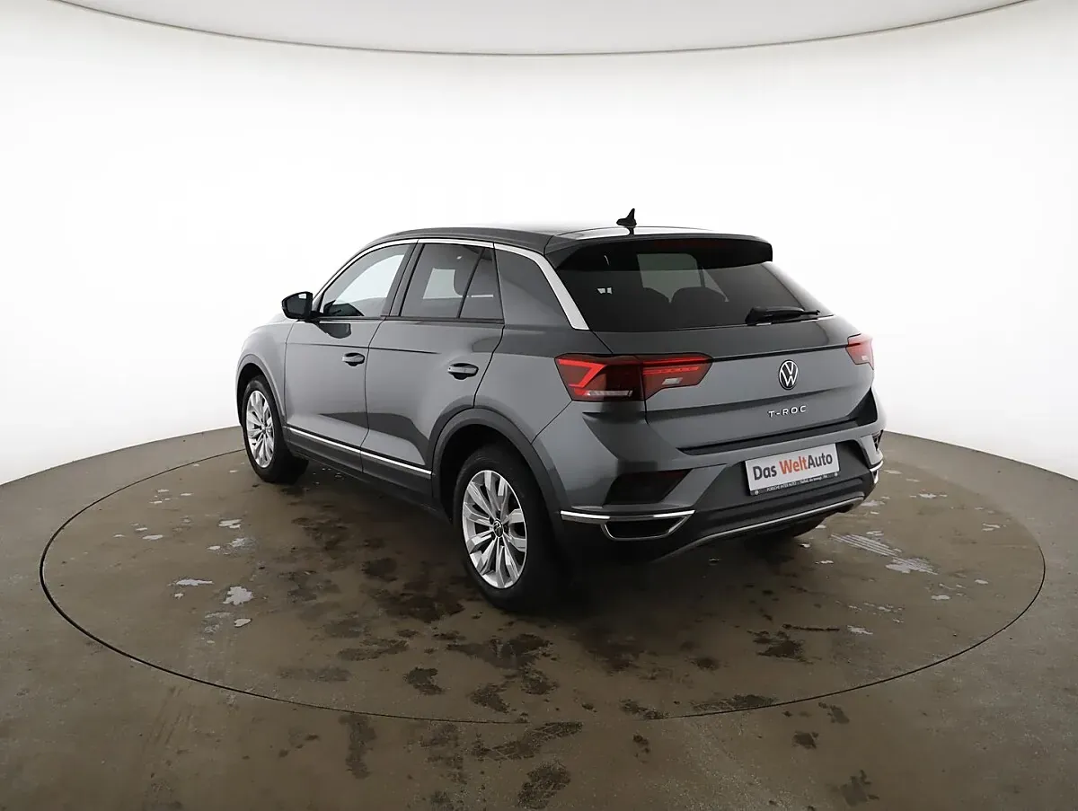 Volkswagen T-Roc 2021 photo 2