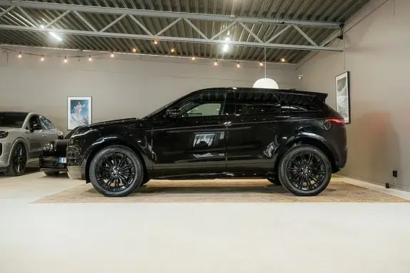 Land Rover Range Rover Evoque 2026 photo 5