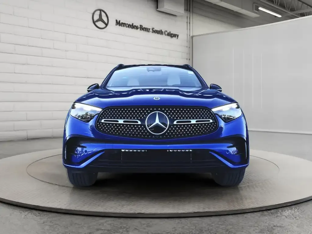 Mercedes-Benz Glc 300 2026 photo 2
